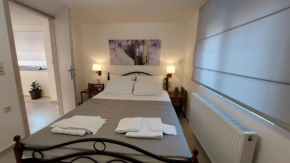Cozy suite with private entrance and nice veranda